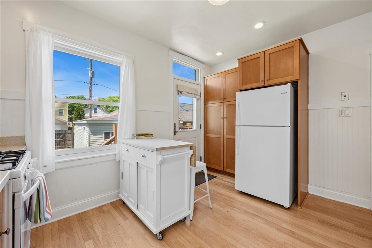 3810 North Mozart Street Chicago IL 60618