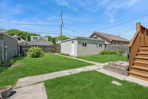 3810 North Mozart Street Chicago IL 60618