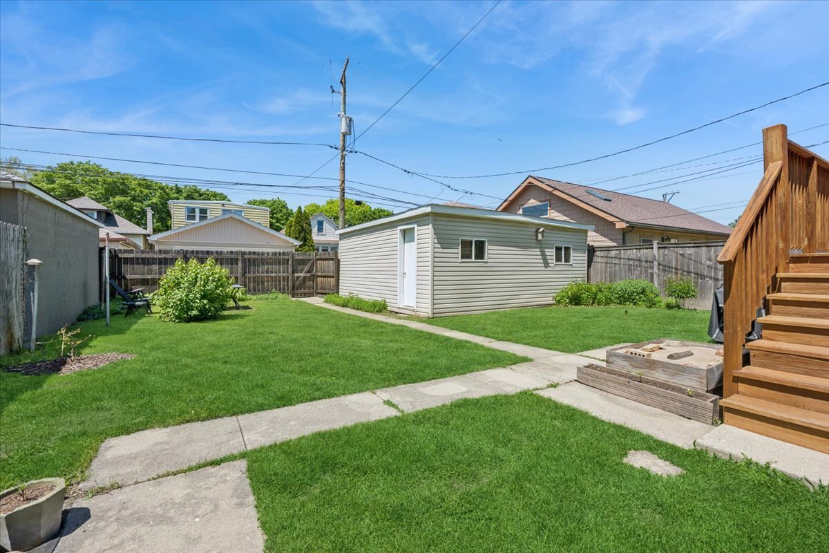 3810 North Mozart Street Chicago IL 60618