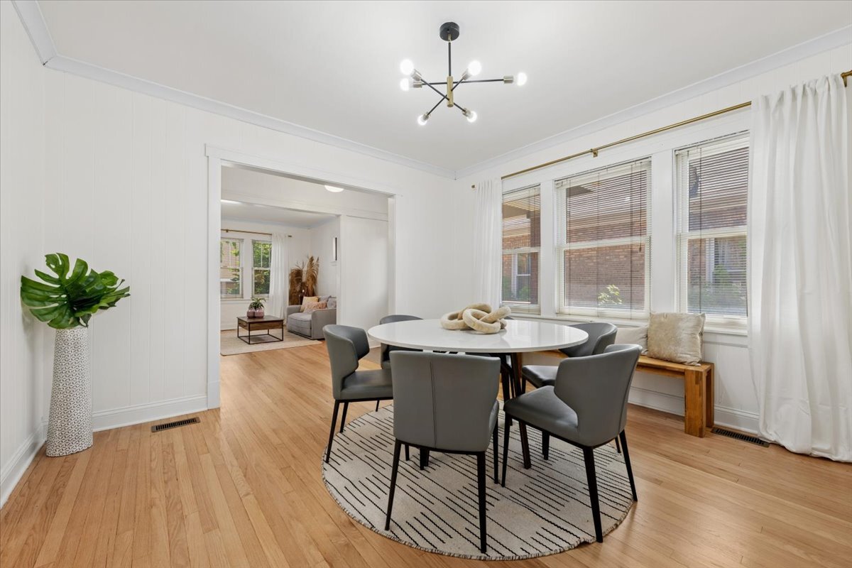 3810 North Mozart Street Chicago IL 60618