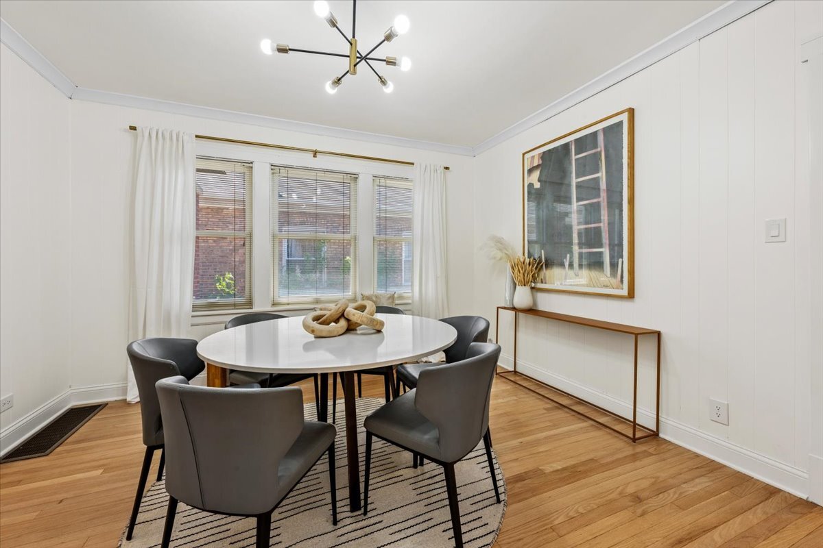 3810 North Mozart Street Chicago IL 60618