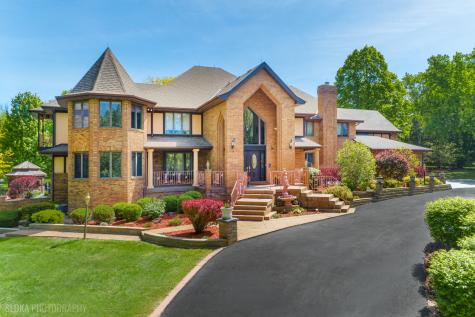 3204 Stonegate Drive Crystal Lake IL 60012