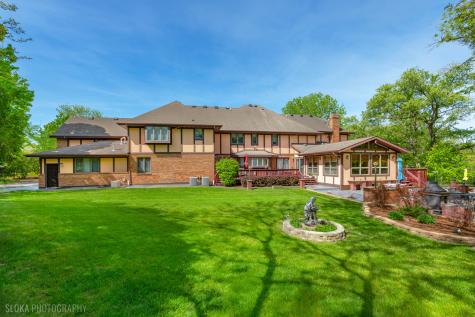 3204 Stonegate Drive Crystal Lake IL 60012
