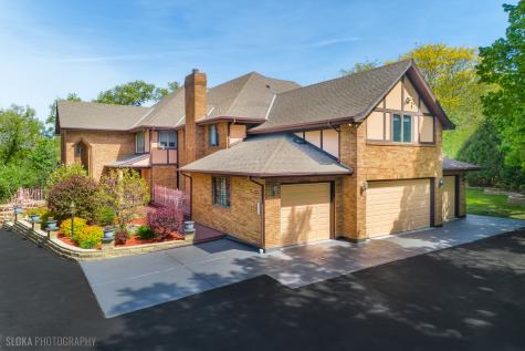 3204 Stonegate Drive Crystal Lake IL 60012