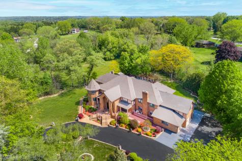 3204 Stonegate Drive Crystal Lake IL 60012