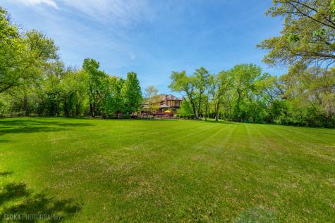 3204 Stonegate Drive Crystal Lake IL 60012