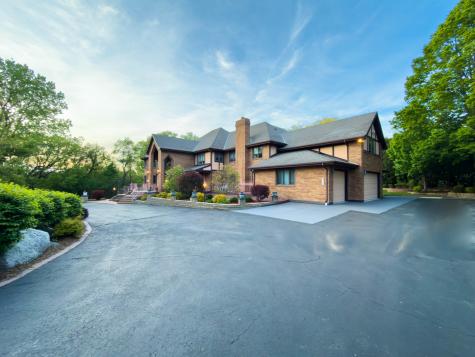 3204 Stonegate Drive Crystal Lake IL 60012