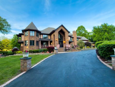 3204 Stonegate Drive Crystal Lake IL 60012