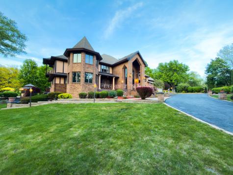 3204 Stonegate Drive Crystal Lake IL 60012