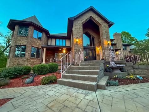 3204 Stonegate Drive Crystal Lake IL 60012
