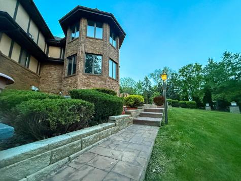 3204 Stonegate Drive Crystal Lake IL 60012