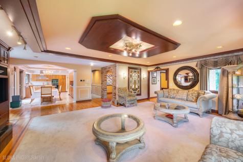 3204 Stonegate Drive Crystal Lake IL 60012