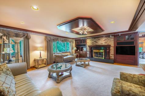 3204 Stonegate Drive Crystal Lake IL 60012