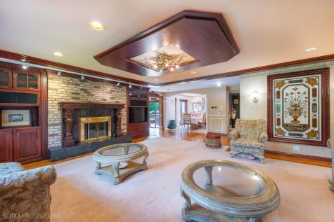 3204 Stonegate Drive Crystal Lake IL 60012