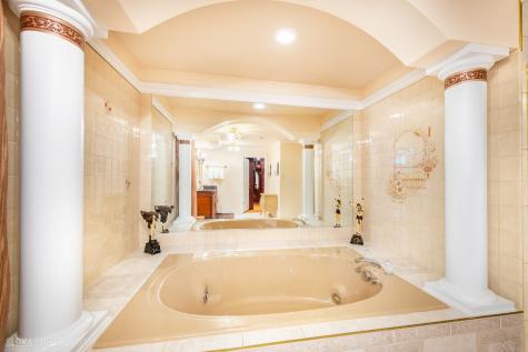 3204 Stonegate Drive Crystal Lake IL 60012