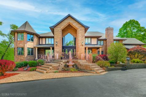 3204 Stonegate Drive Crystal Lake IL 60012