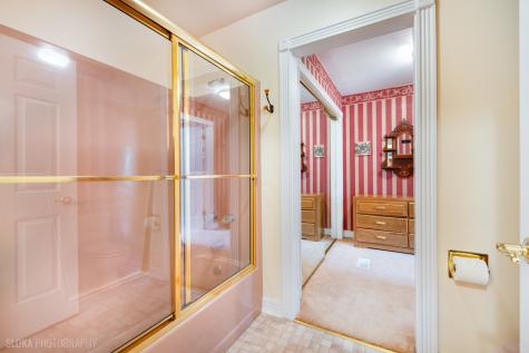 3204 Stonegate Drive Crystal Lake IL 60012