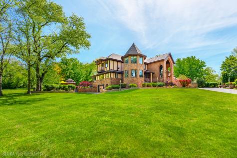 3204 Stonegate Drive Crystal Lake IL 60012