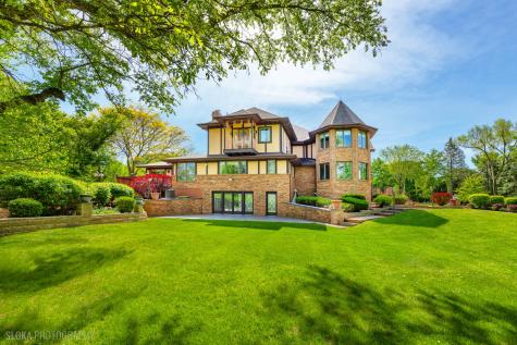 3204 Stonegate Drive Crystal Lake IL 60012