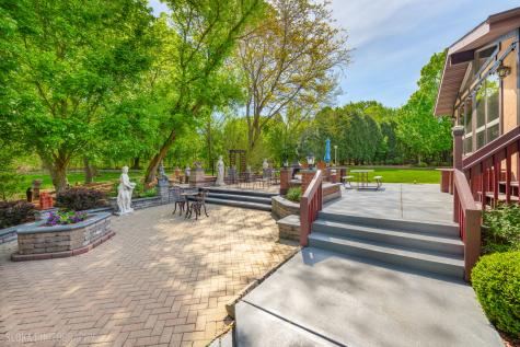 3204 Stonegate Drive Crystal Lake IL 60012