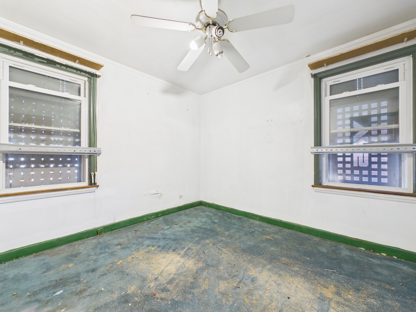 10009 South Emerald Avenue Chicago IL 60628