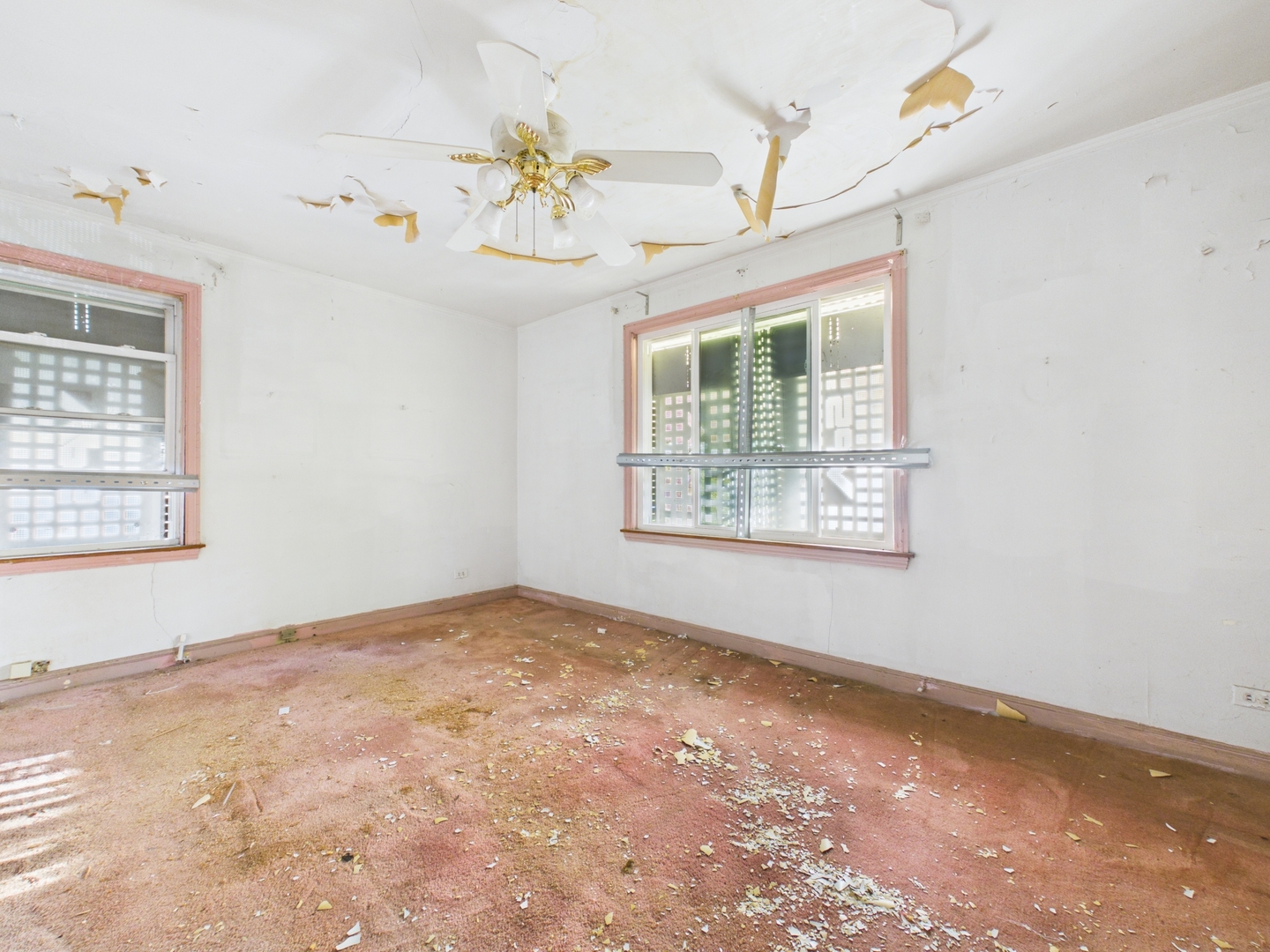 10009 South Emerald Avenue Chicago IL 60628