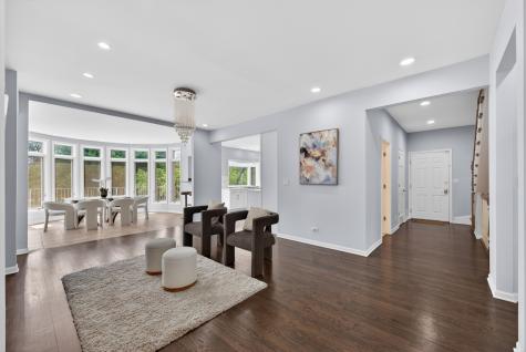 309 Dundee Road Barrington IL 60010