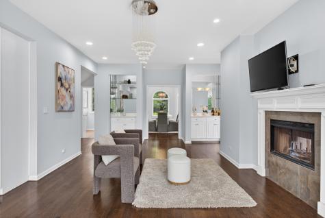 309 Dundee Road Barrington IL 60010