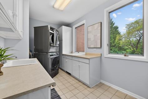 309 Dundee Road Barrington IL 60010