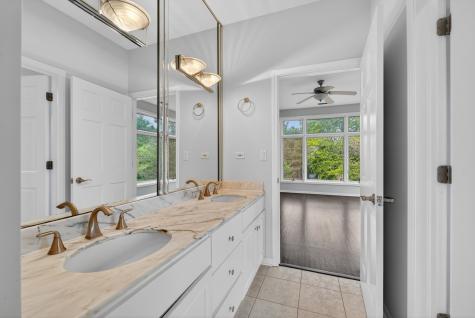 309 Dundee Road Barrington IL 60010