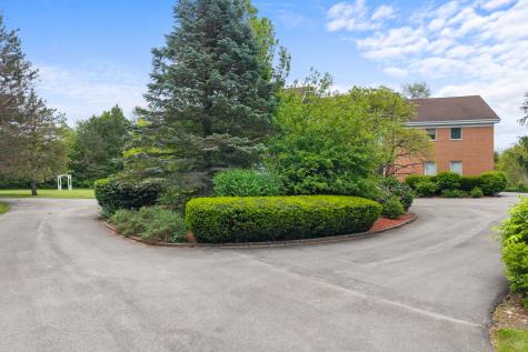 309 Dundee Road Barrington IL 60010