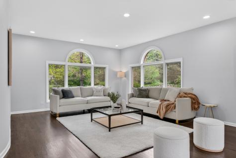 309 Dundee Road Barrington IL 60010