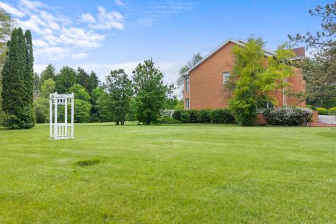 309 Dundee Road Barrington IL 60010