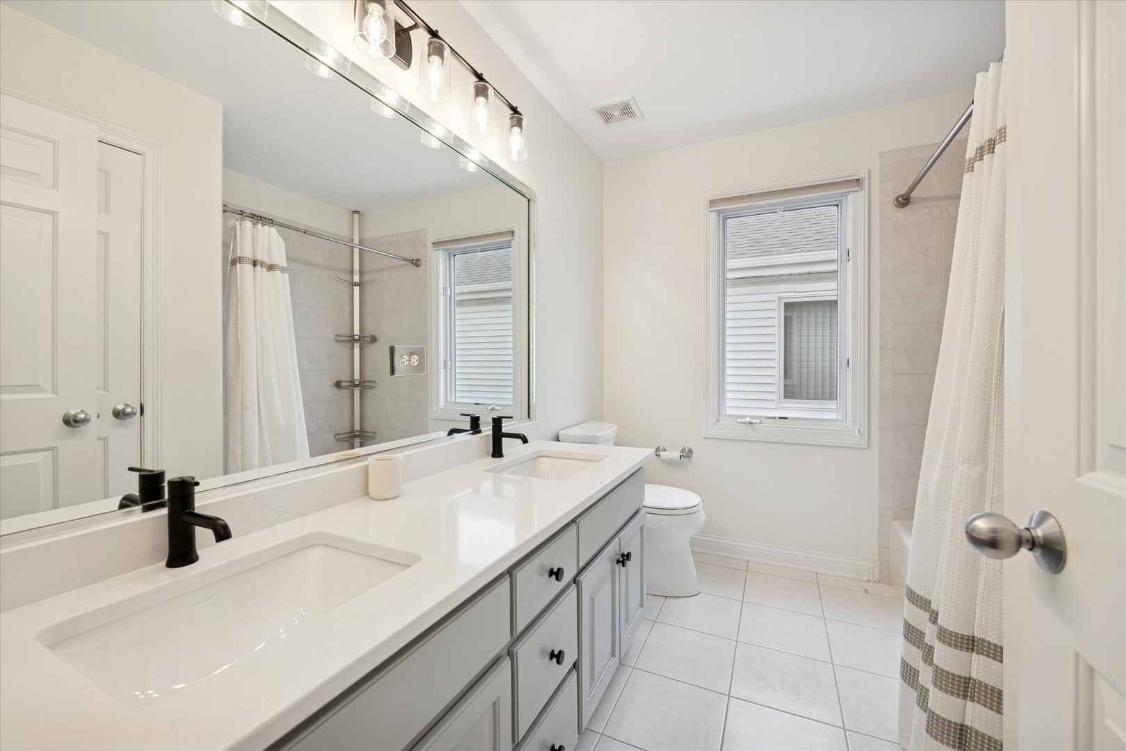 146 North Walnut Street Elmhurst IL 60126