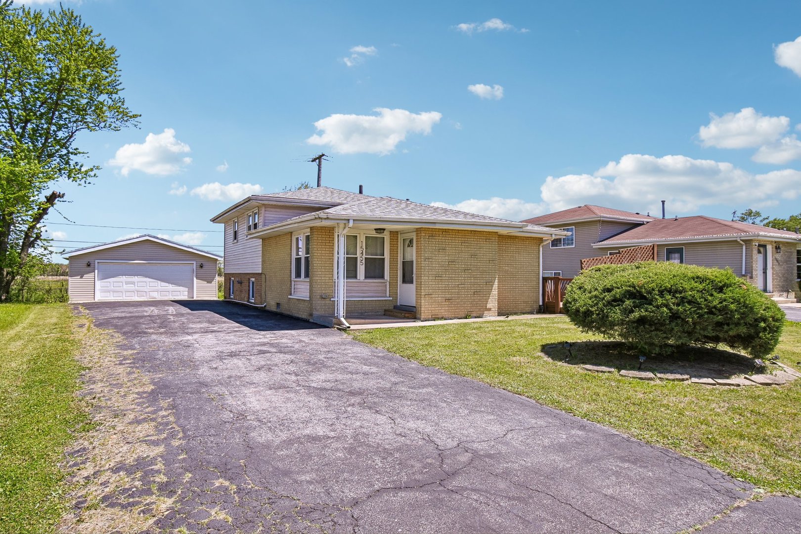 15455 Millard Avenue Markham IL 60428