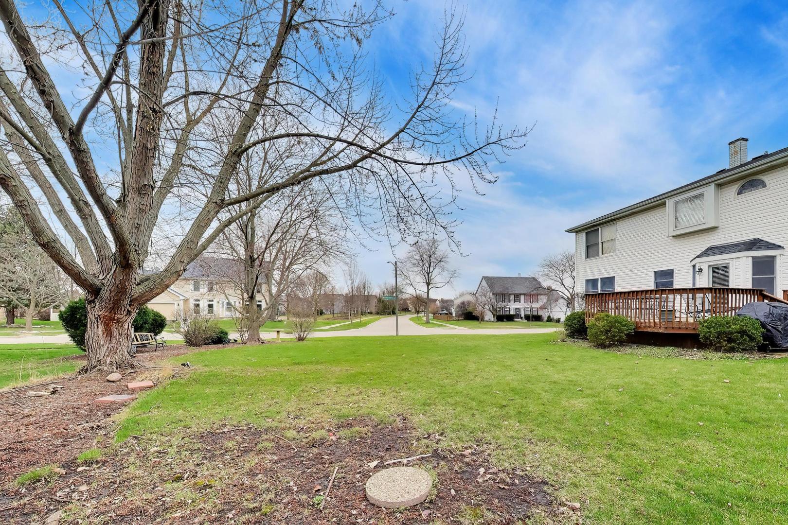 873 Hampton Drive Carol Stream IL 60188