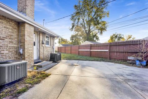 11257 South Pacific Drive Worth IL 60482