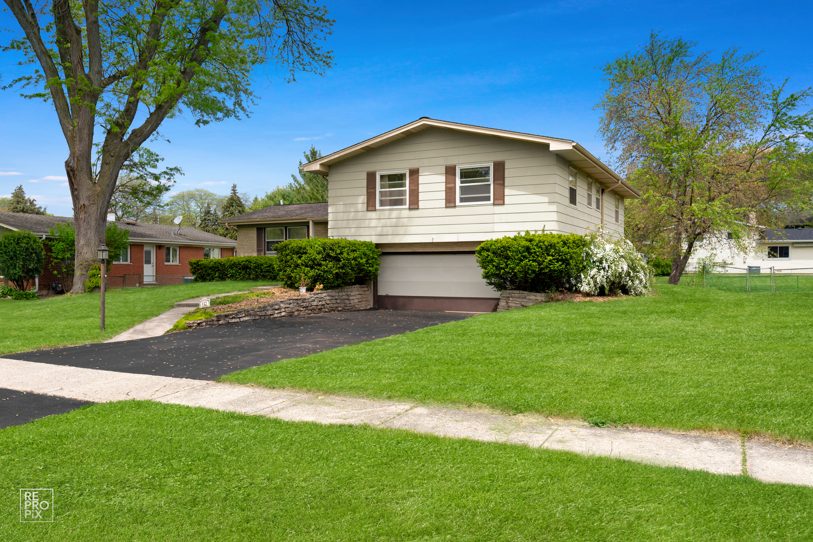 632 Columbine Avenue Lisle IL 60532