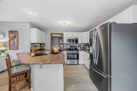1203 Royal Pointe Drive Bloomington IL 61704