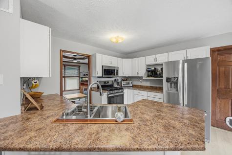1203 Royal Pointe Drive Bloomington IL 61704