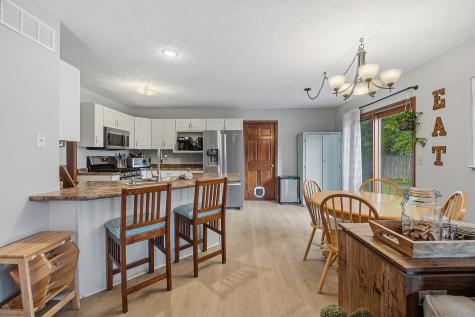 1203 Royal Pointe Drive Bloomington IL 61704
