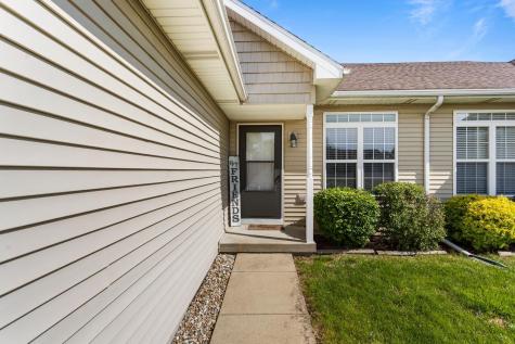 2022 Macon Street Mahomet IL 61853