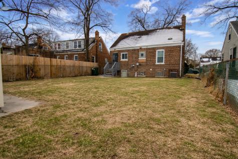 212 East 142nd Place Dolton IL 60419