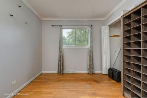 3267 Louise Court Lansing IL 60438