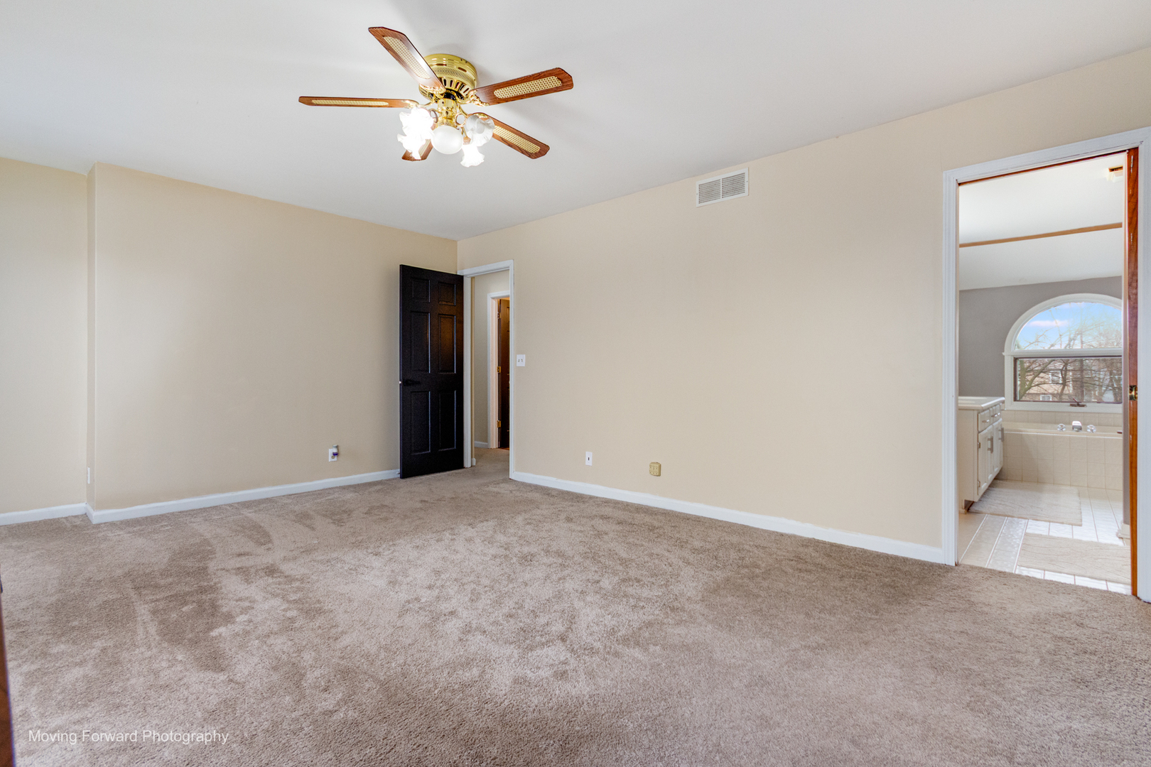 1911 Sapphire Lane Aurora IL 60506