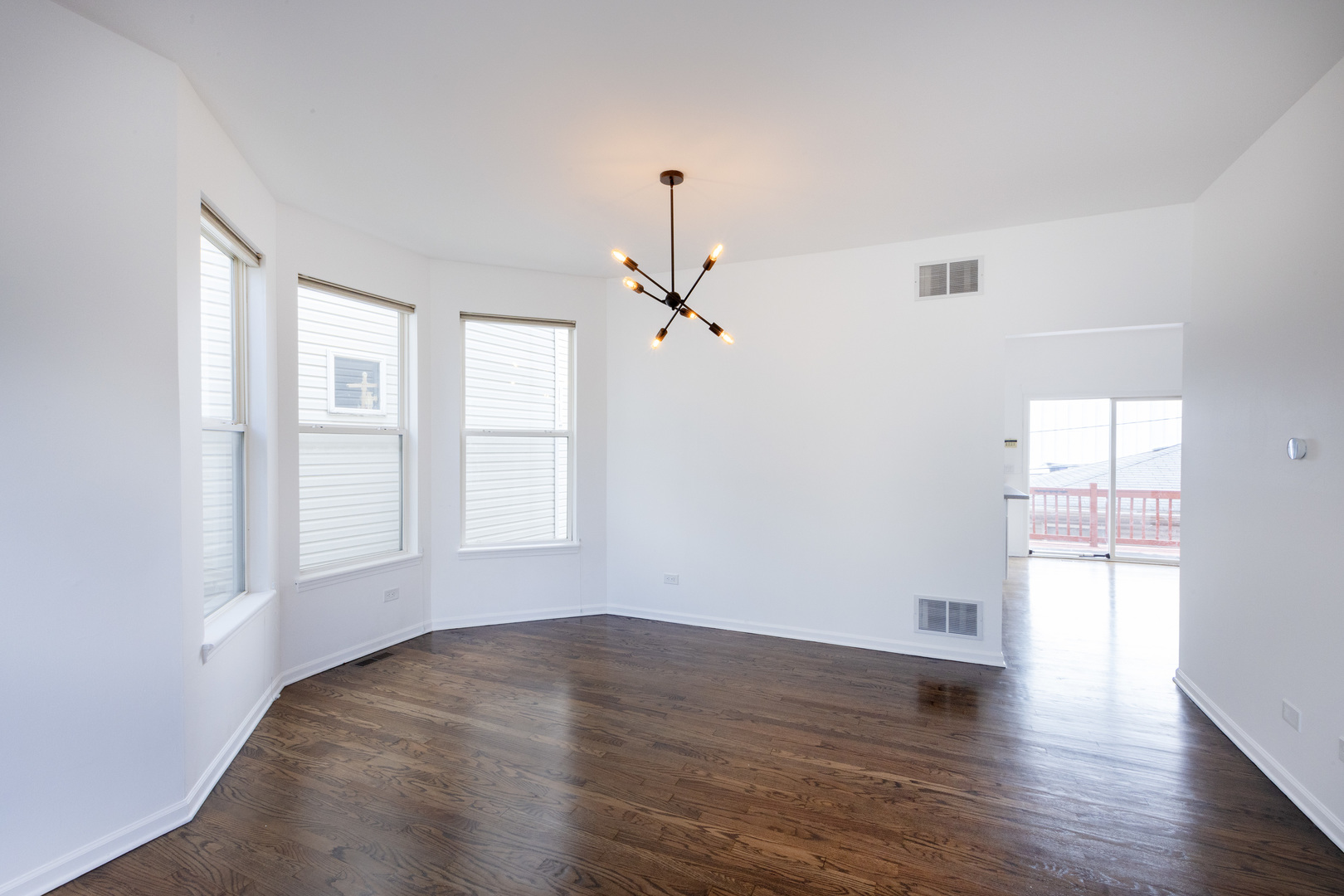 4257 North Kolmar Avenue Chicago IL 60641
