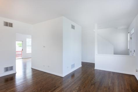 4257 North Kolmar Avenue Chicago IL 60641