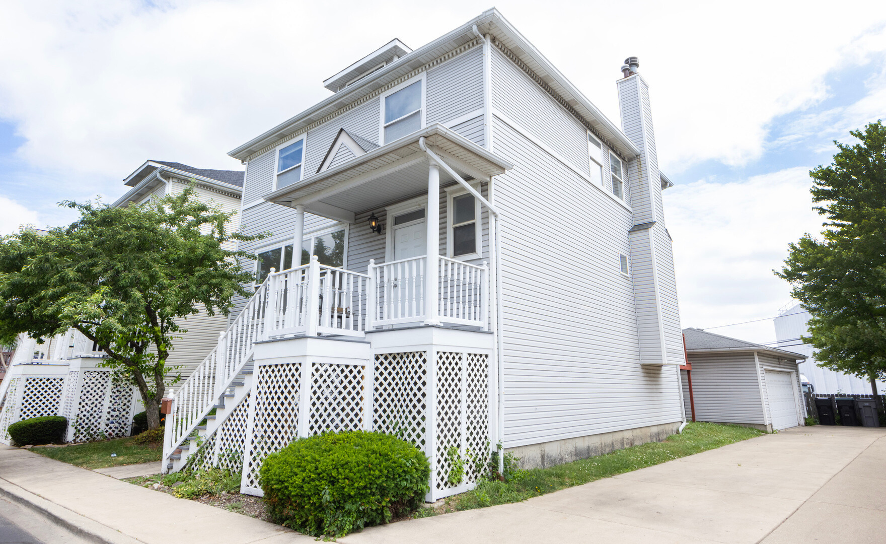 4257 North Kolmar Avenue Chicago IL 60641