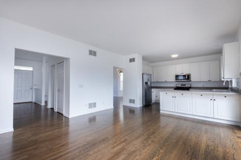 4257 North Kolmar Avenue Chicago IL 60641