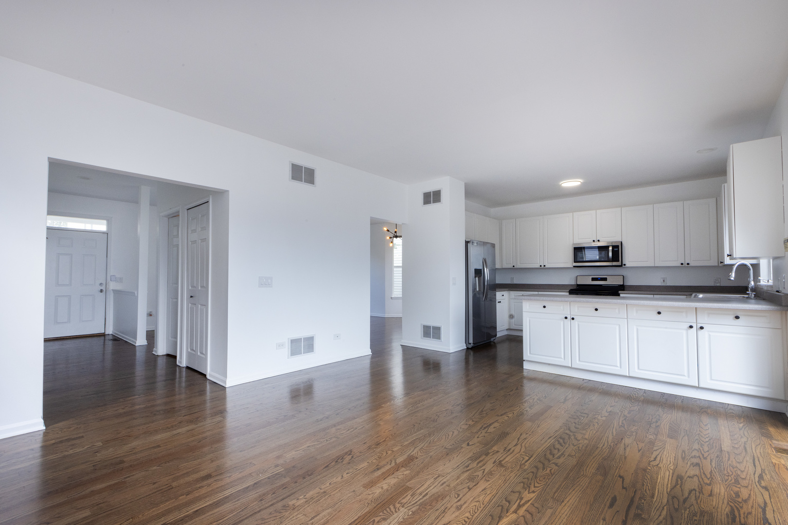 4257 North Kolmar Avenue Chicago IL 60641